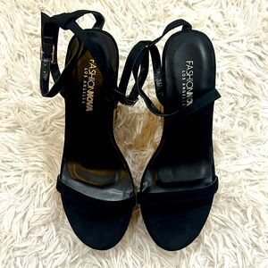 Brand new Fashion Nova black cork wedges!